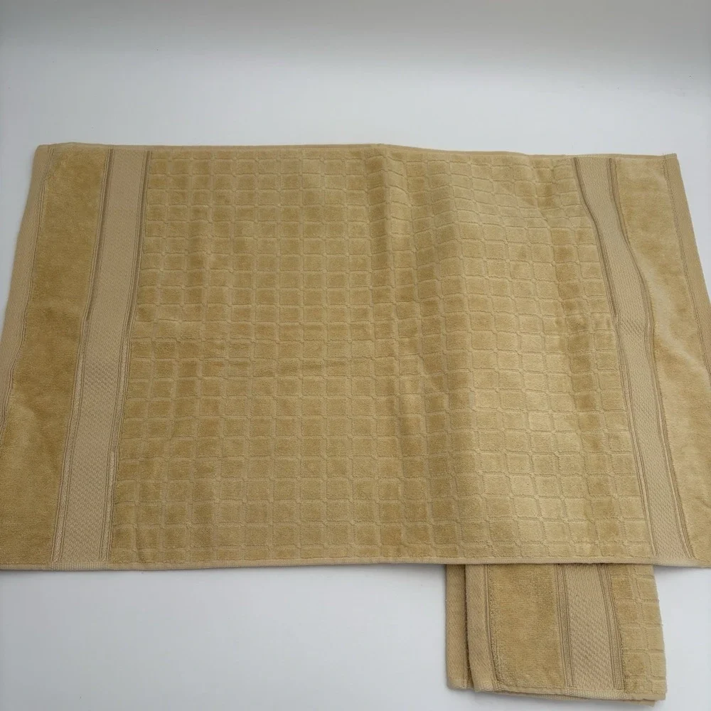 Earl & Wilson Butter Yellow Hand Towels Set Of 4 Luxurious Soft Vintage